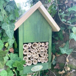 Hôtel à Insectes - Coloris Aléatoire -Terre et Verdure 0355aa179579a023