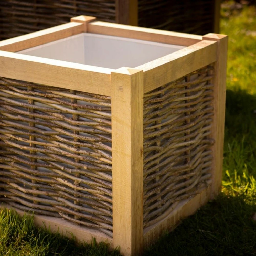 Jardinière En Chêne Avec Tressage Noisetier - Avec Bac Intérieur - 80 X 80 X 80 Cm 4 Jardinière En Chêne Avec Tressage Noisetier - Avec Bac Intérieur - 80 X 80 X 80 Cm – Image 2