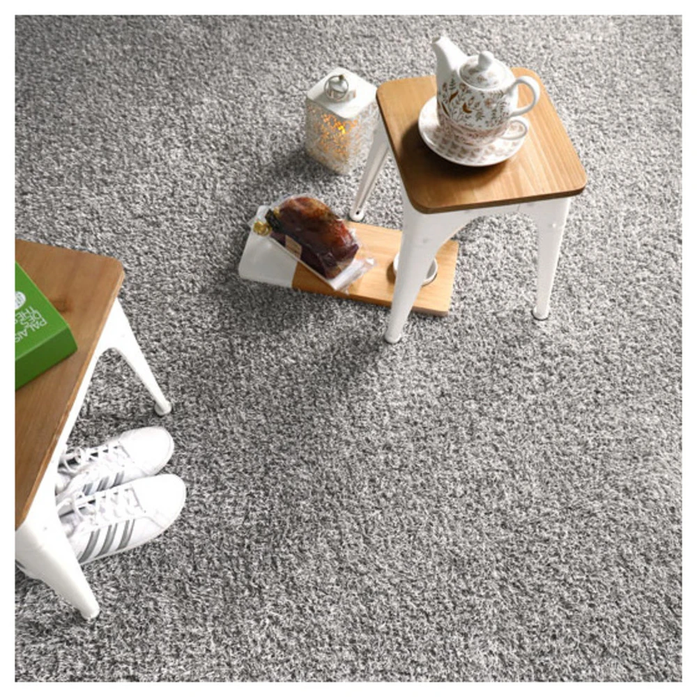 Gazon Synthétique Arty - Couleur Gris Clair - 20mm - 1m X 10m 4 Gazon Synthétique Arty - Couleur Gris Clair - 20mm - 1m X 10m – Image 2